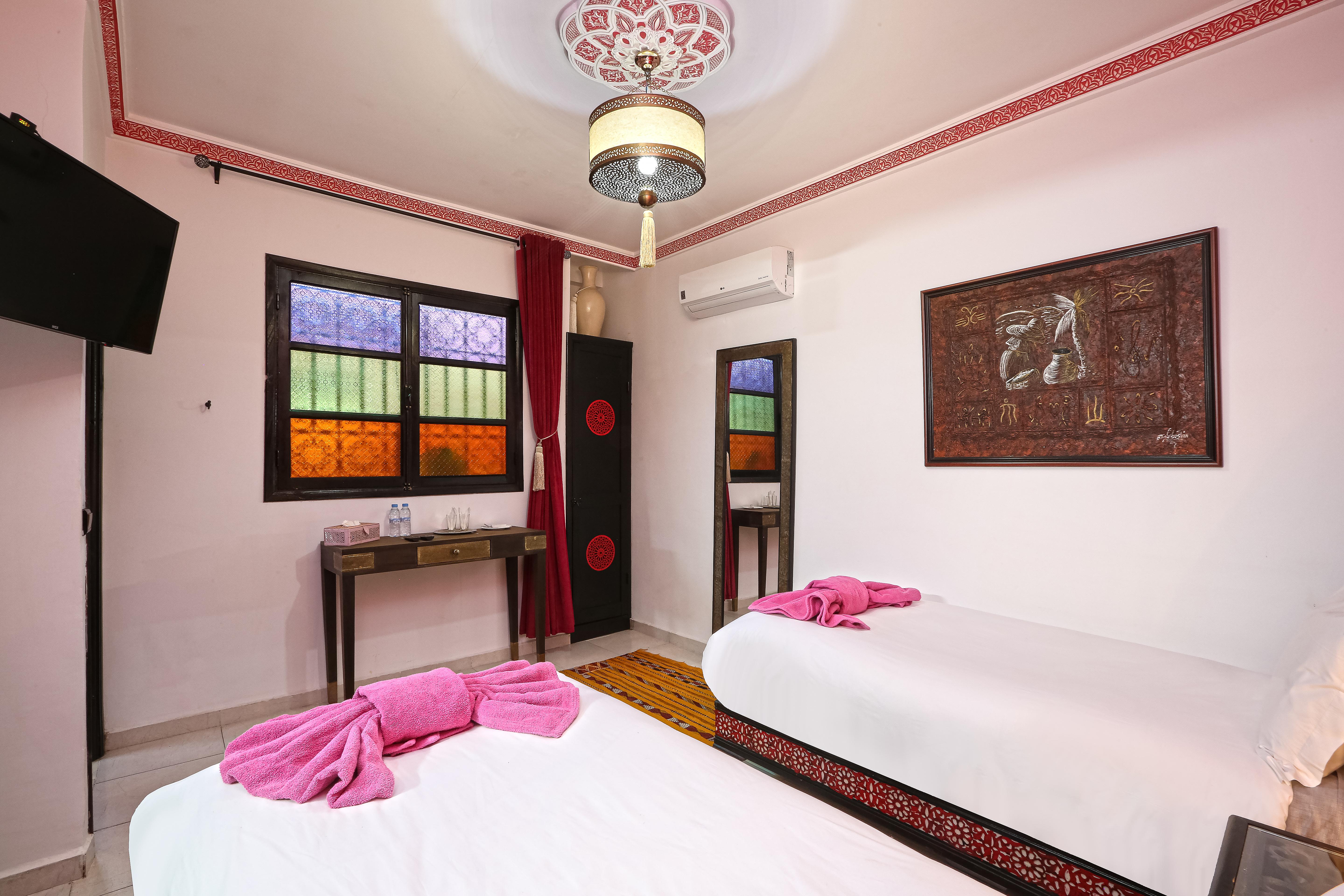 Luzia Bed & Breakfast 4*