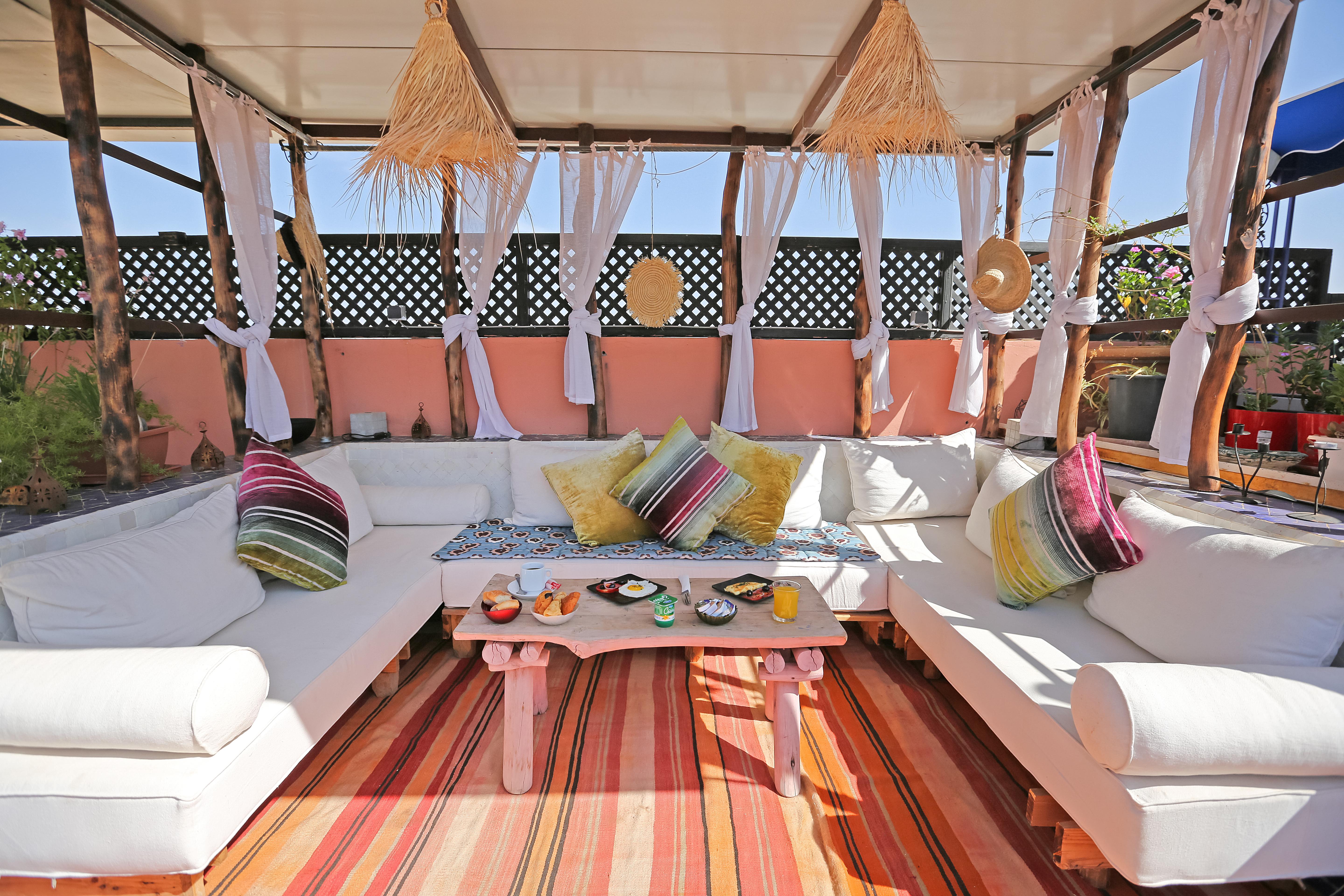 Luzia Bed & Breakfast